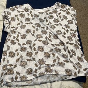 Maurice’s white patterned blouse